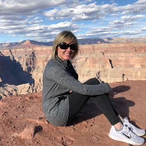 Meet your Posher, Lori